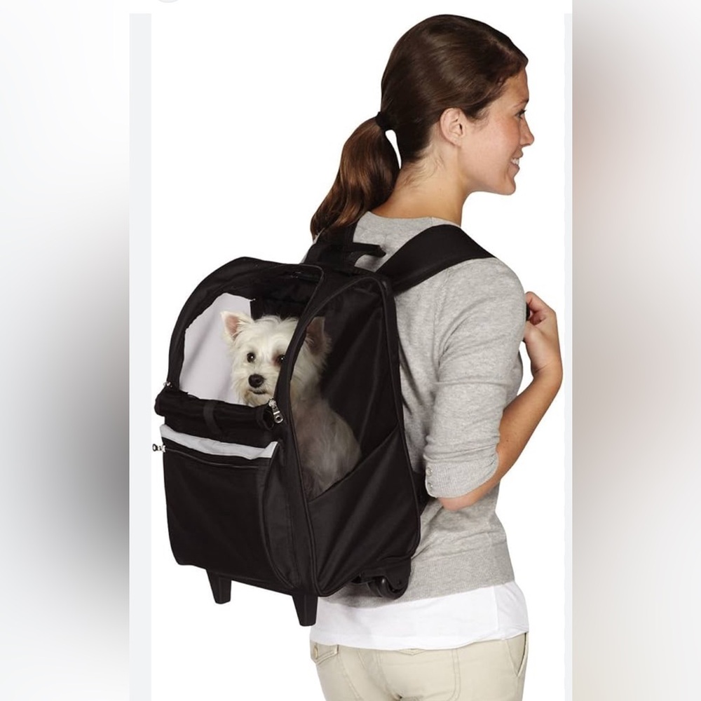 Sherpa Deluxe pet Carrier plus Backpack